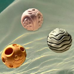 Bath Toy Sensory balls 3 pcs.